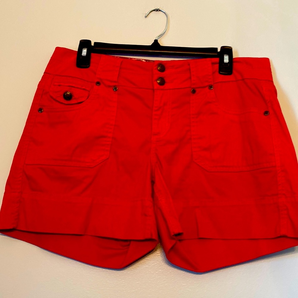 One 5 One Shorts red Shorts - size 8